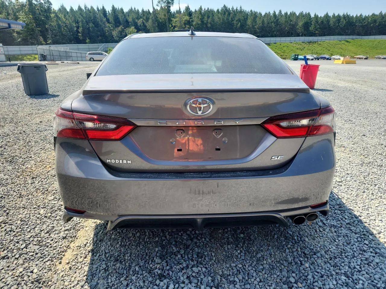 TOYOTA CAMRY SE