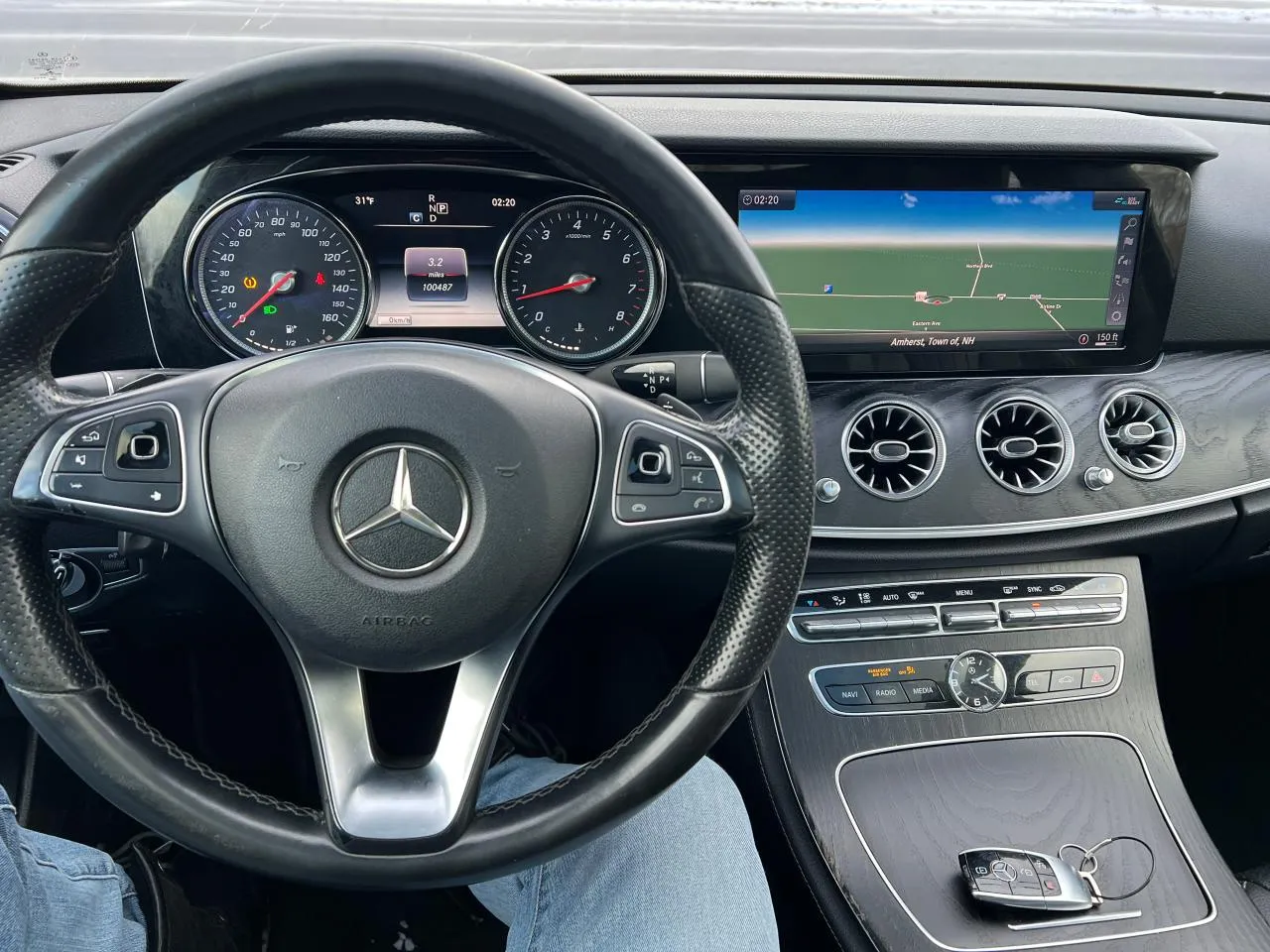 MERCEDES-BENZ E 300 4MATIC