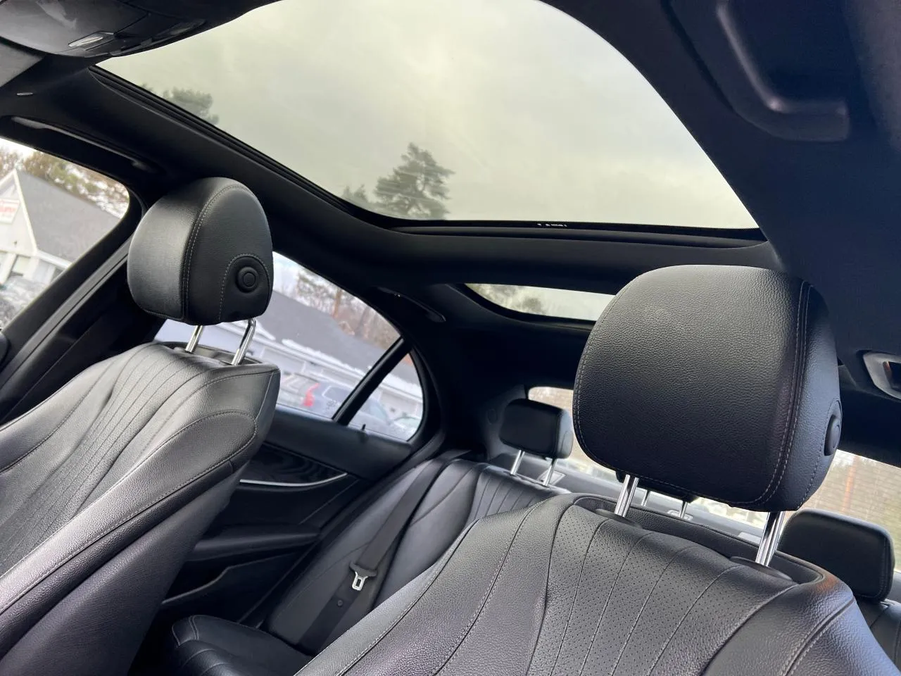 MERCEDES-BENZ E 300 4MATIC